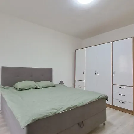 The Shack 2 Apartamento Skopie